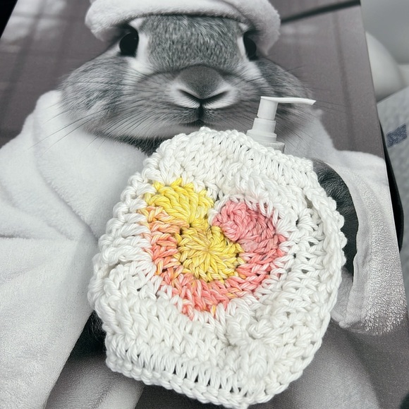 Crochet Heart Cup Sleeve - Picture 4 of 7